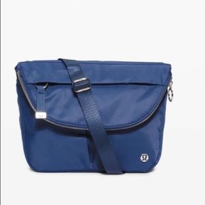 Lululemon all night festival bag